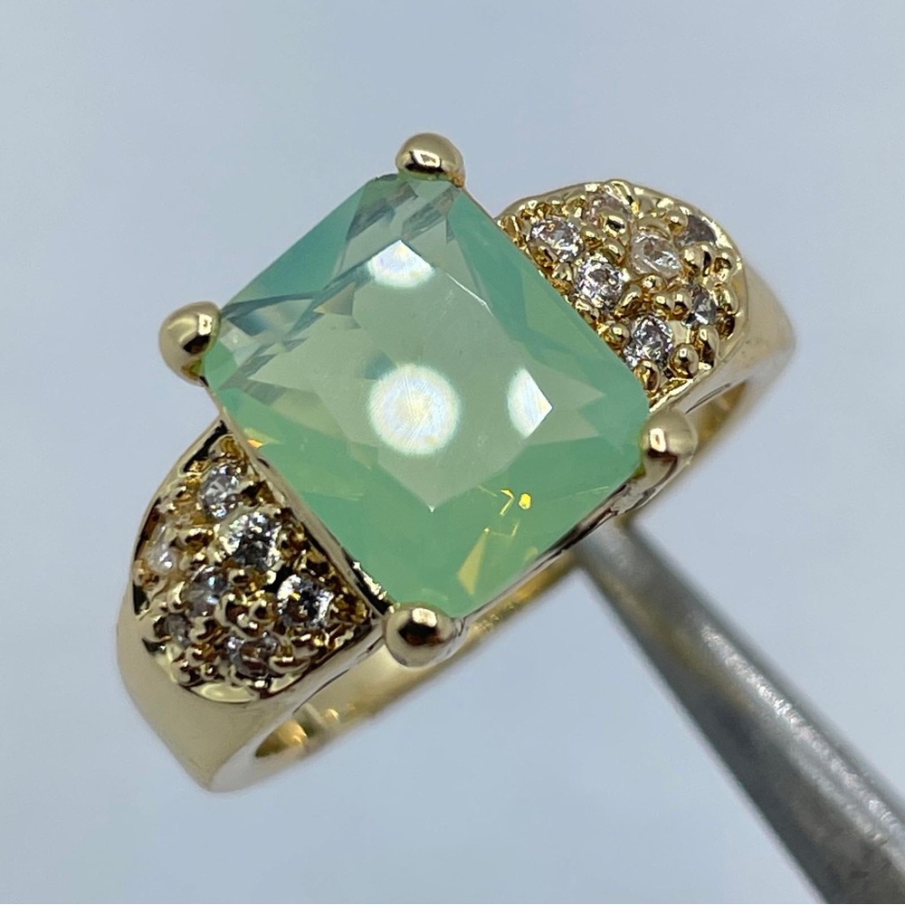 Swarovski Crystals Elements Seafoam Green Crystal Ring Gold Emerald Cut Sz 7